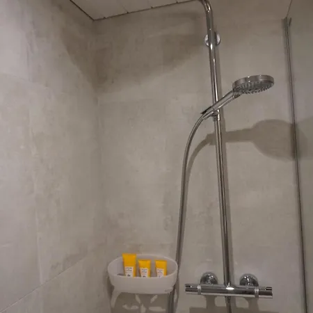Апартаменты Halten Appartement-fewo- Dusche Oder Bad- Wc 4-bettwohnung By Interhome Цвайзиммен